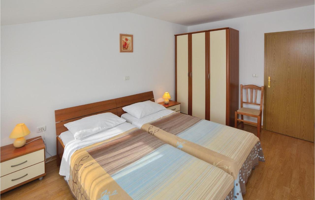 2 Bedroom Amazing Apartment In ปอร์โตรอซ ภายนอก รูปภาพ